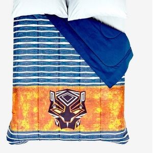 Marvel Black‎ Panther Logo & Stripes Full/Queen Comforter Hot Topic MCU
